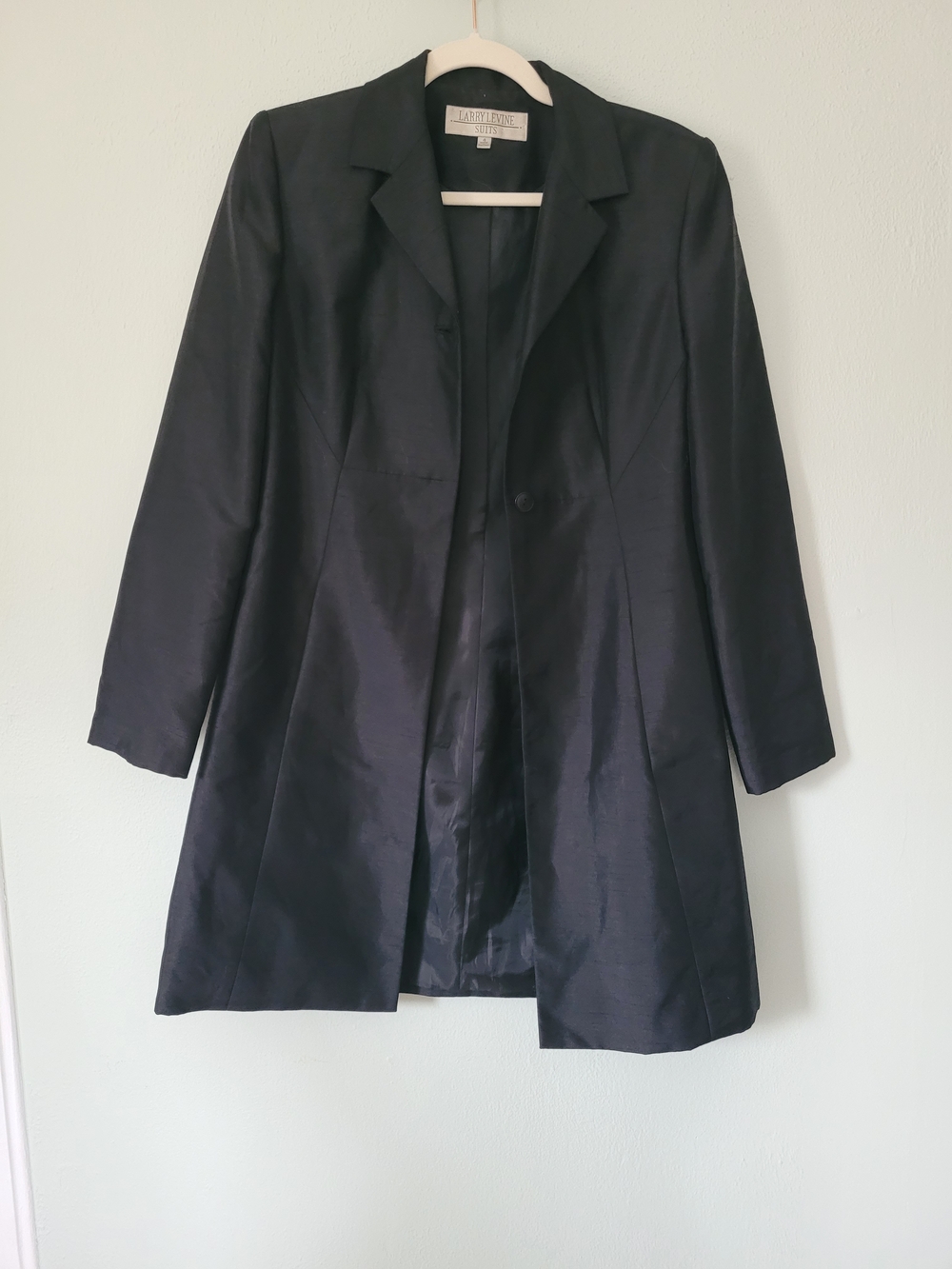 Black Classic Single-Breasted Trench Coat - Larry Levine - Size 4 - Picture 3 of 5